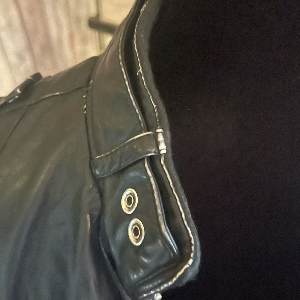 EUC Vintage Black Faux Leather Members Only Bomber Jacket Size XL - Picture 5 of 6